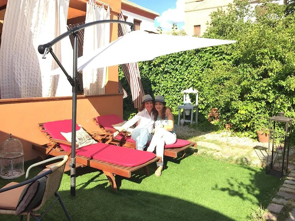 Country house Laurel De La Reina Bed & Breakfast - Boutique La Zubia