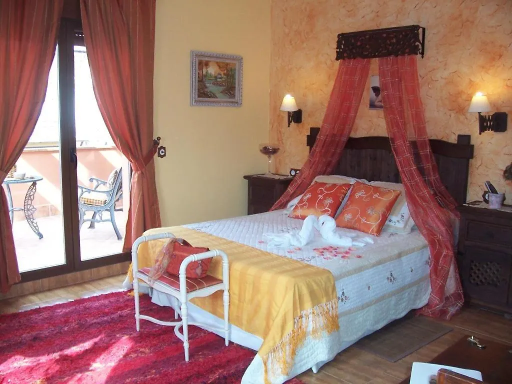 منزل ريفي لا ثوبيا Laurel De La Reina Bed & Breakfast - Boutique