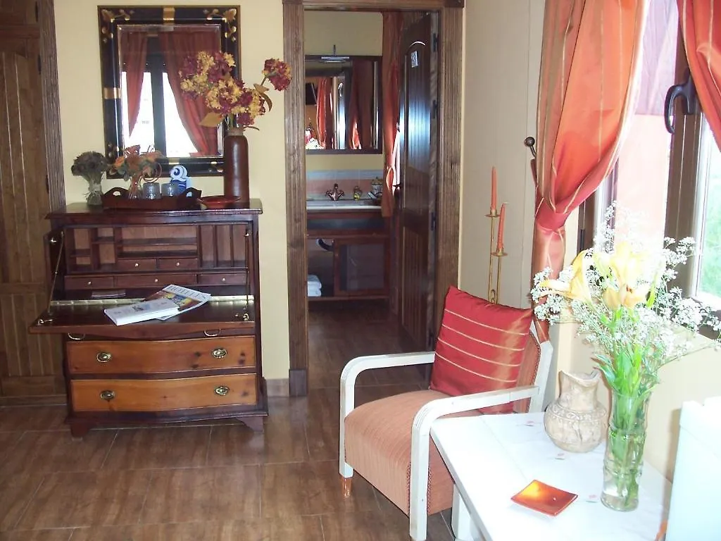 منزل ريفي لا ثوبيا Laurel De La Reina Bed & Breakfast - Boutique