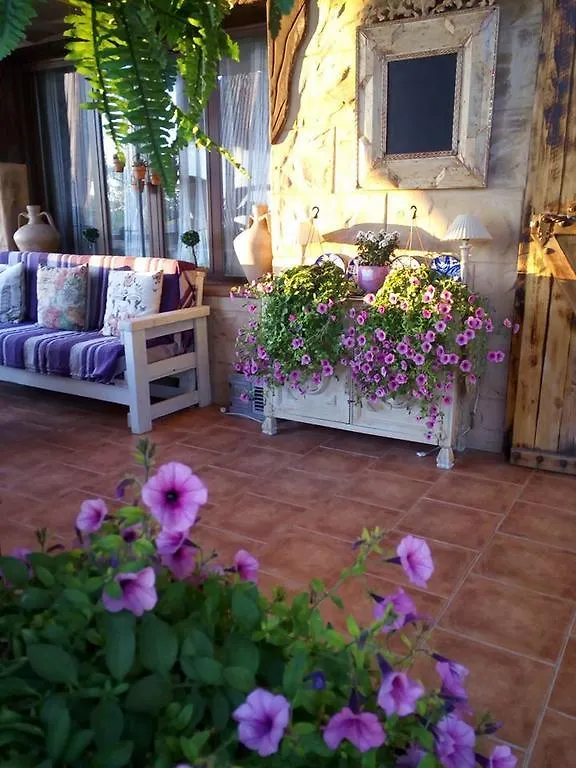 منزل ريفي لا ثوبيا Laurel De La Reina Bed & Breakfast - Boutique إسبانيا