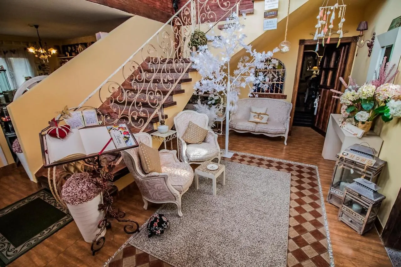 منزل ريفي لا ثوبيا Laurel De La Reina Bed & Breakfast - Boutique إسبانيا